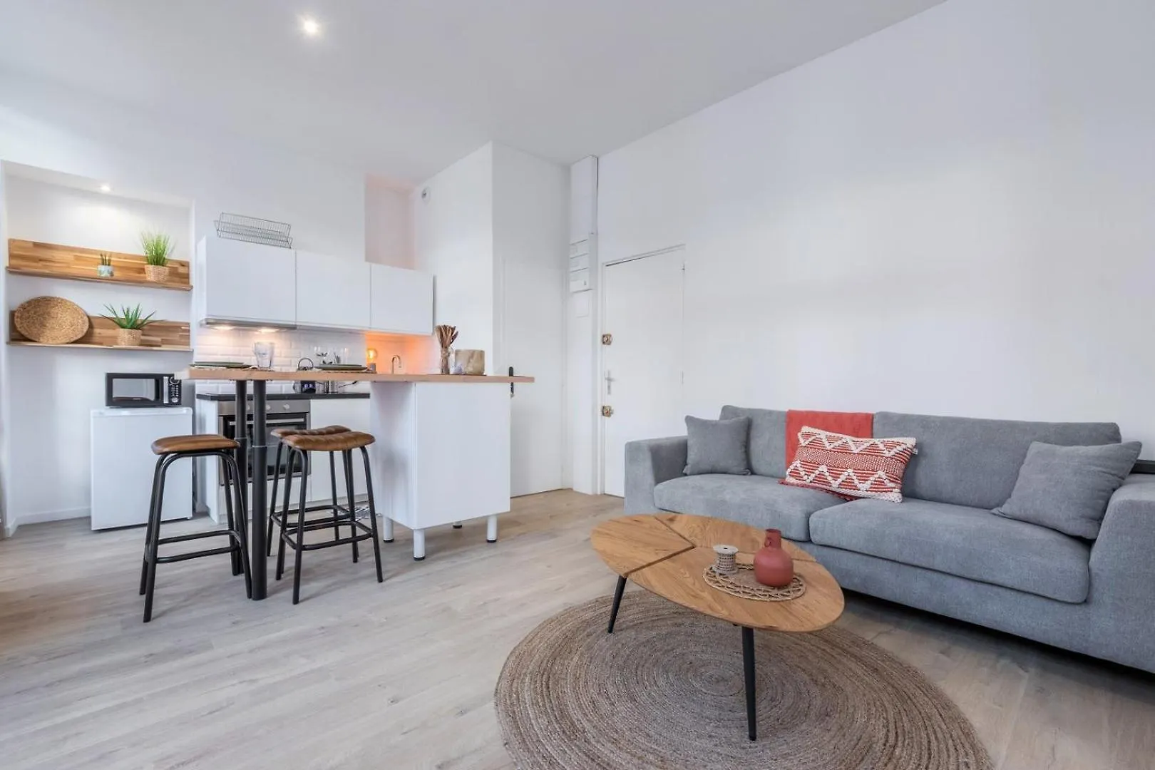 Lille Centre Comfortable, Equipped Apartment!